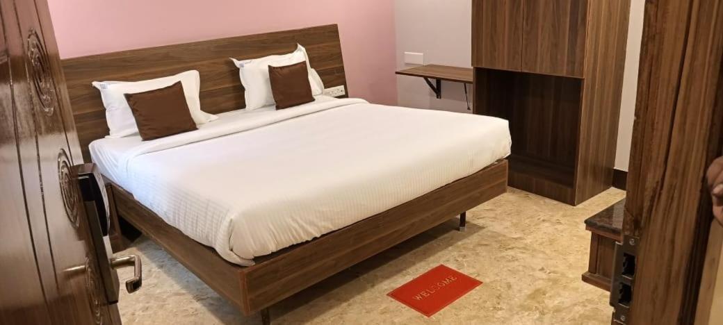 Hotel Mani'S Residency Madurai Esterno foto
